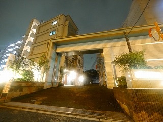 日神デュオステージ三ツ沢公園の外観