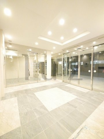 ショウケンレジデンス横浜阪東橋のエントランス