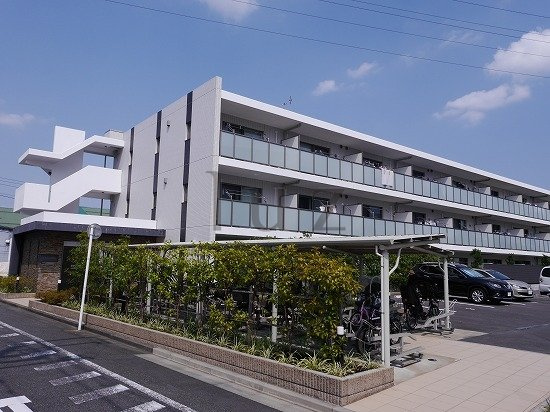 エクセル新川崎の外観