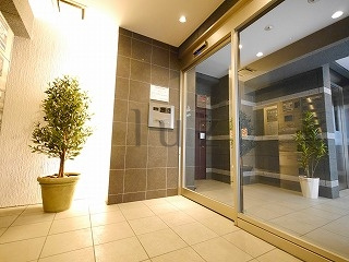 メゾン青空東戸塚のエントランス