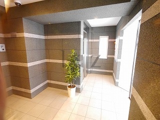 メゾン青空東戸塚のエントランス