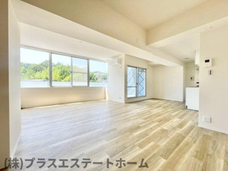 【居間・リビング】 | ベルトゥリー若草ANNEX