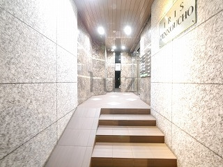 イーリス天王町のエントランス