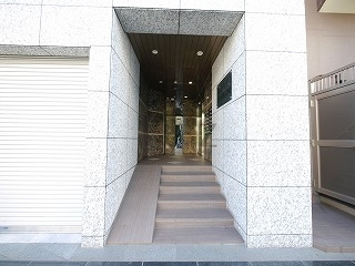 イーリス天王町のエントランス