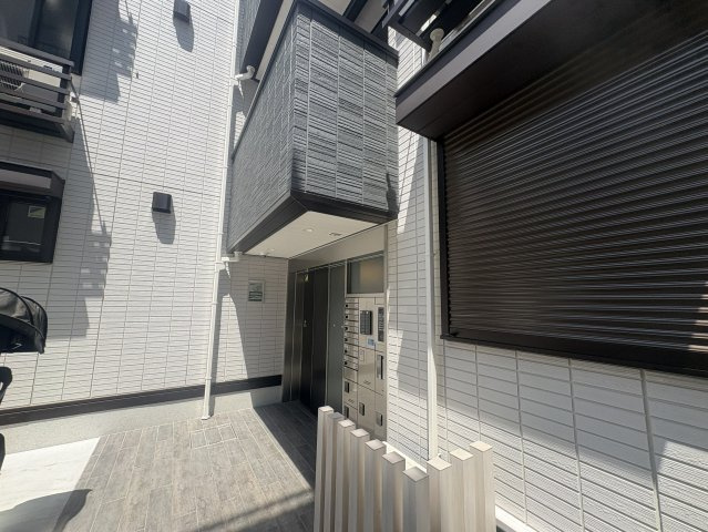 クラシスト泉町のエントランス