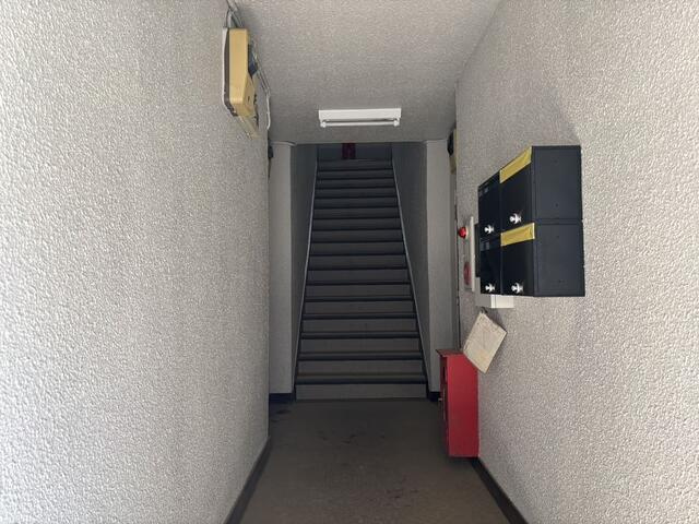 アジュール松戸のエントランス