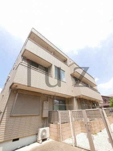 クラージュの外観