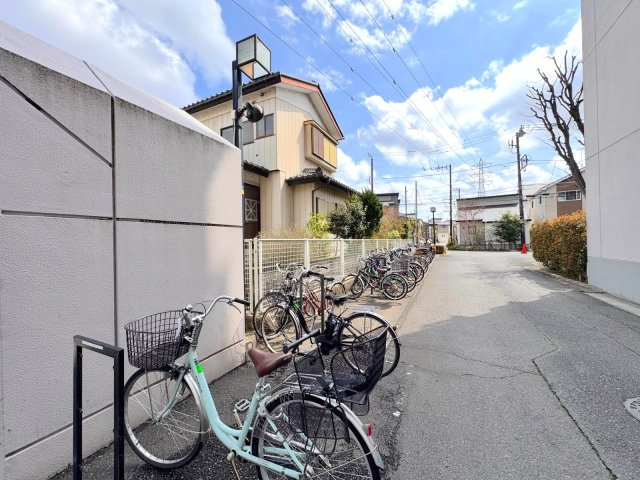 ルネ草加松原の駐輪場|駐輪場