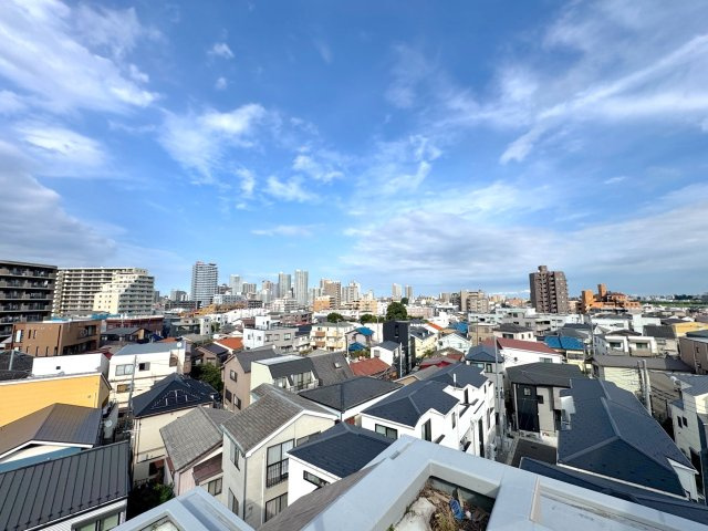 アメニクス川口の展望|眺望
周囲に遮るものがなく、心地よい風と開放的な眺望を楽しめるロケーションです。
