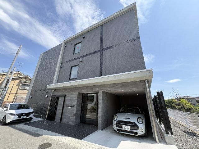 COLORLY Life 長岡京　（with fitness)の駐車場