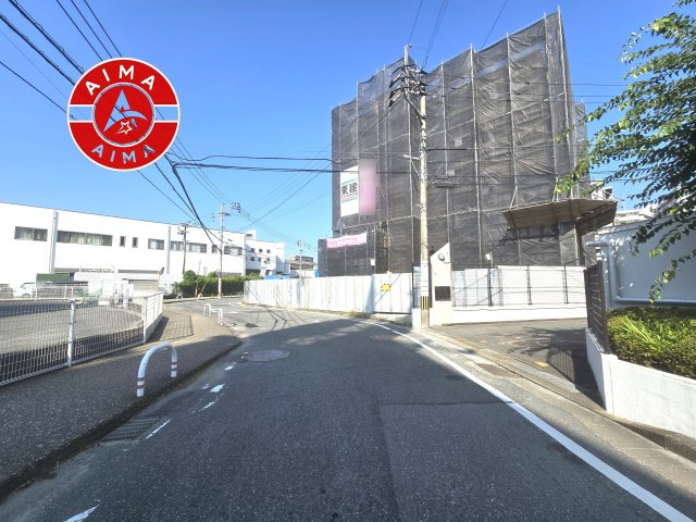 アンピール箱崎東の現況写真|前面道路含む現地の写真です。