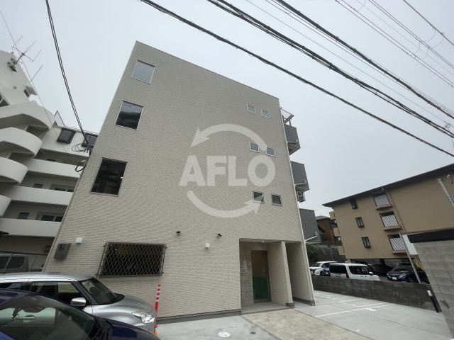 プルメリア関大前