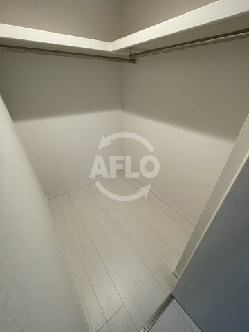 プルメリア関大前の内装|ウォークインクローゼット
