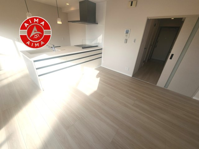 シティライフ空港南2のダイニング|お食事も、くつろぎの時間も。光と風が抜けるのびやかな設計。