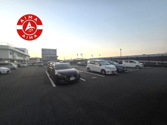 シティライフ空港南2　1005の駐車場|ゆったりとしたスペースがある駐車場です。