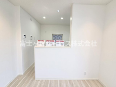【キッチン】 | 浜松市中央区海老塚町 中古戸建て | 前から見たキッチンです