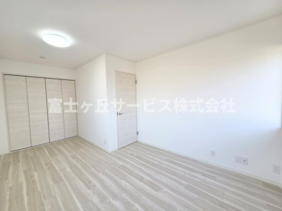 【寝室】 | 浜松市中央区海老塚町 中古戸建て | 寝室です