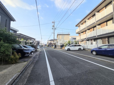 【前面道路含む現地写真】 | 浜松市中央区海老塚町 中古戸建て | 前面道路です