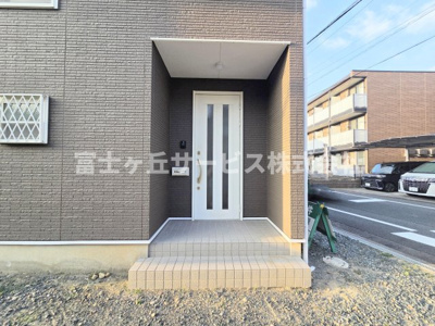 【エントランス】 | 浜松市中央区海老塚町 中古戸建て | エントランスです