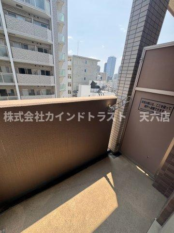 エスライズ桜ノ宮のバルコニー|外からの目が気にならないバルコニーで洗濯物が干せます