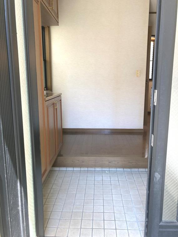 東柏ケ谷戸建の玄関