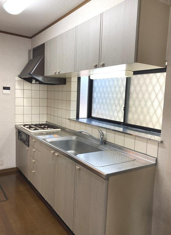 東柏ケ谷戸建のキッチン