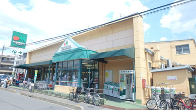 マルエツ上青木店まで90m