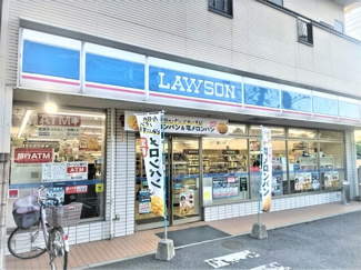 ローソン草加谷塚町店まで550ｍ