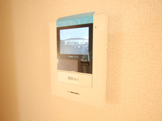 TVモニタ付きドアホンです。