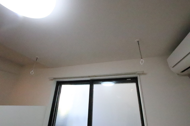 室内物干しつき。外に干したくない衣類も室内で乾かせます