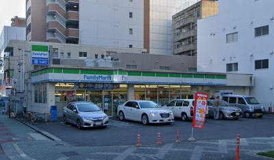 Village成城石井名古屋ラシック店 徒歩7分。 490m
