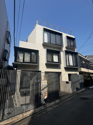 ◆複数沿線利用可能◆スーパー・コンビニ徒歩圏内で便利な立地◆