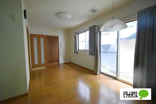 千代田町住居付貸店舗の内装|住居スペース