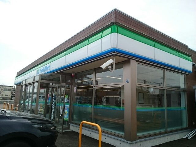 オービットＢの周辺|ファミリーマート三条塚野目店まで600m