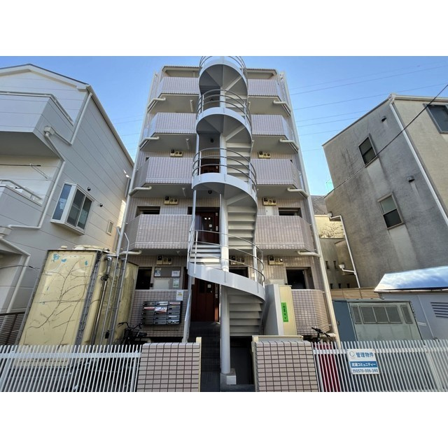 ロイヤルコート大岡山の外観
