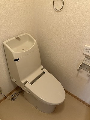 中野区本町３丁目のアパートのトイレ