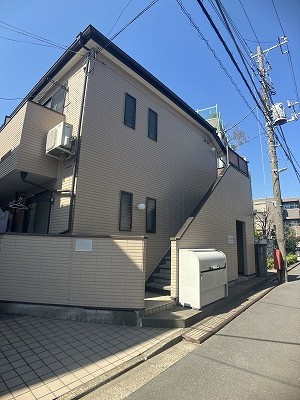 ドミトリ駒沢の外観