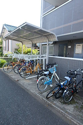 屋根付き駐輪場