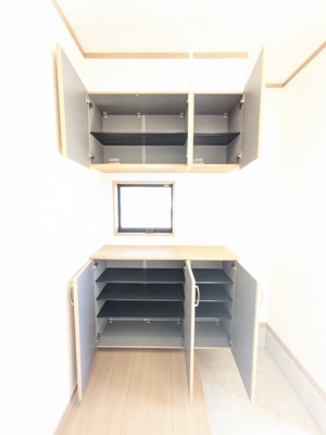 収納量豊富なシューズBOX