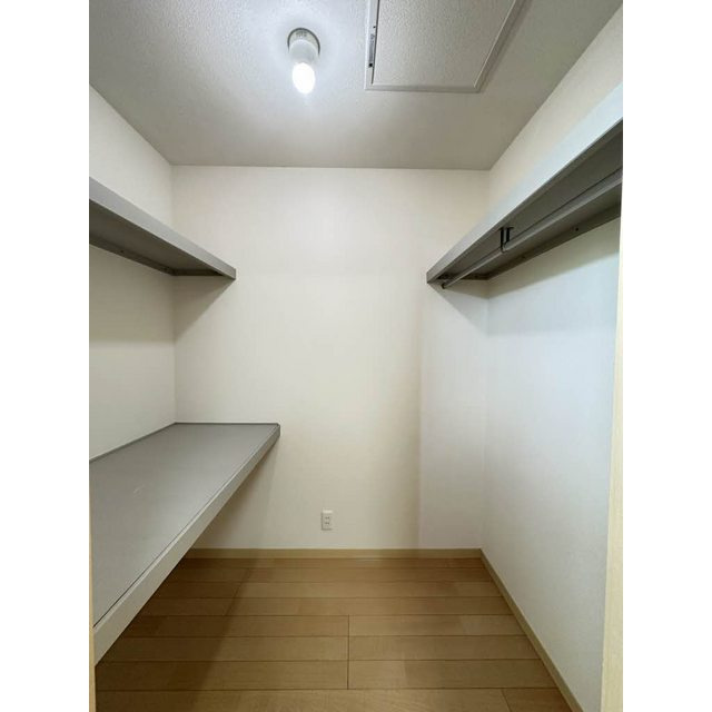 瑞穂市穂積のアパートの収納