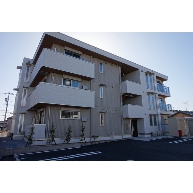 各務原市鵜沼東町６丁目のアパートの外観