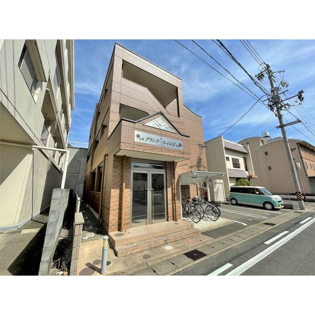 岐阜市下竹町のアパート