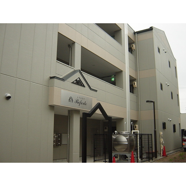 Ｒｅｆｏｒｔｅのエントランス|お問い合わせは美濃善不動産駅前店へ！