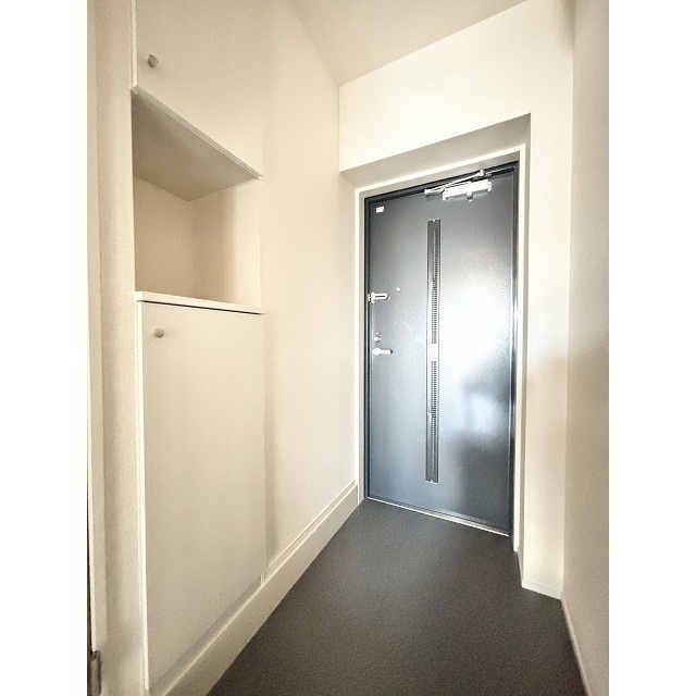アラモファミリア杉崎町の玄関