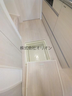 【キッチン】 | Forest Terrace Iogi | 床下収納