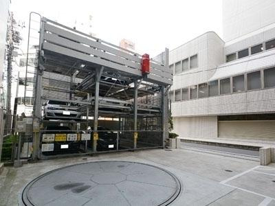 【駐車場】