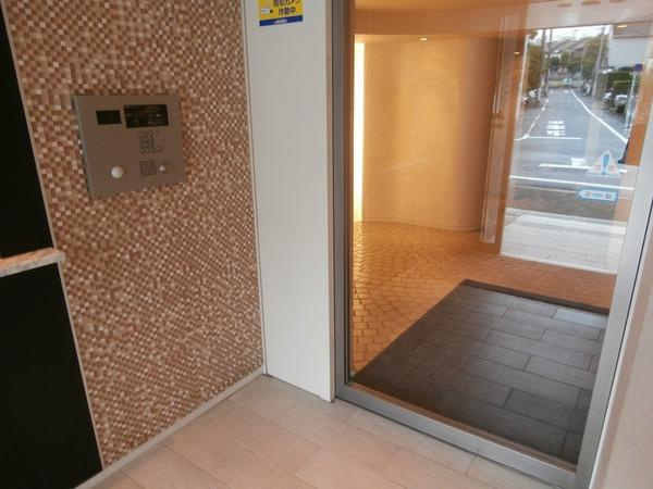 【エントランス】