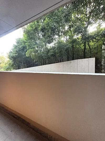 【バルコニー】