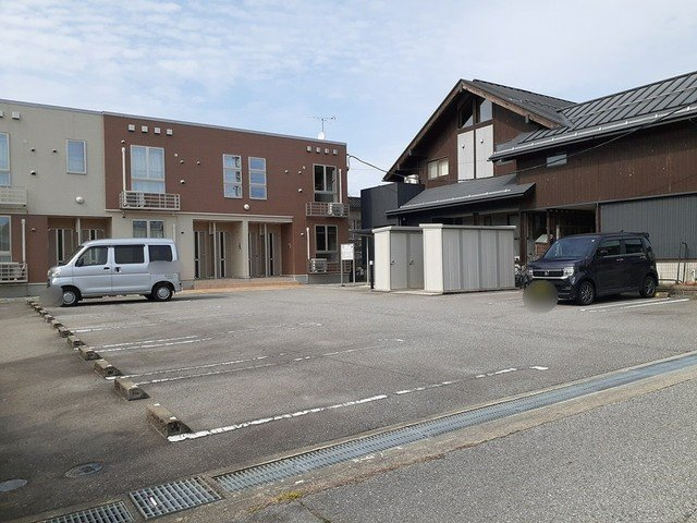 レガーロの駐車場|カースペースがあります
