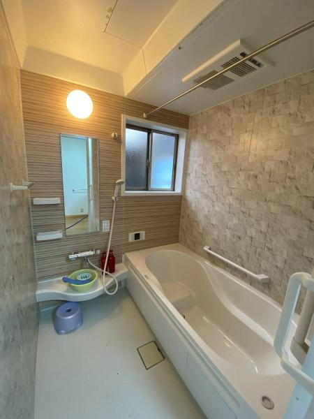 上鞆渕畑付き住居の浴室